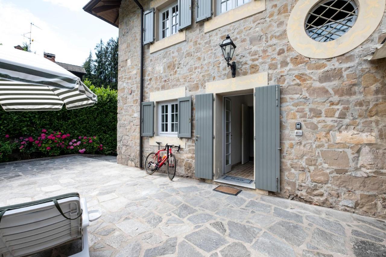 Apartamento Contessa Pace - Luxury Flat Selvino Exterior foto